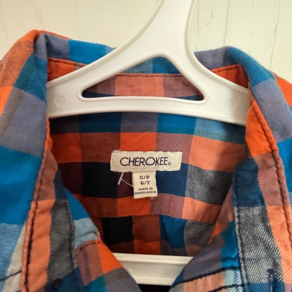 Boys button down shirt - Picture 3 of 4